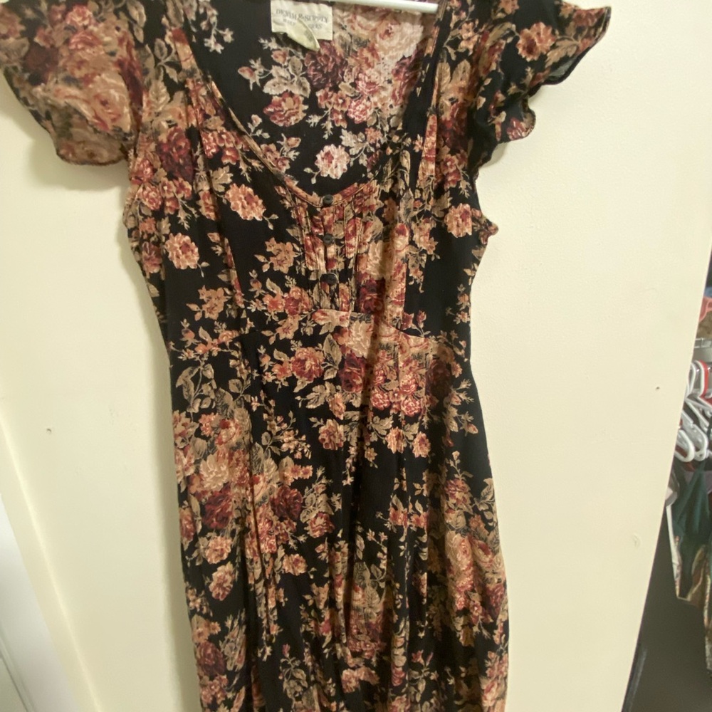 Angie Black Midi Dress with Elegant Design